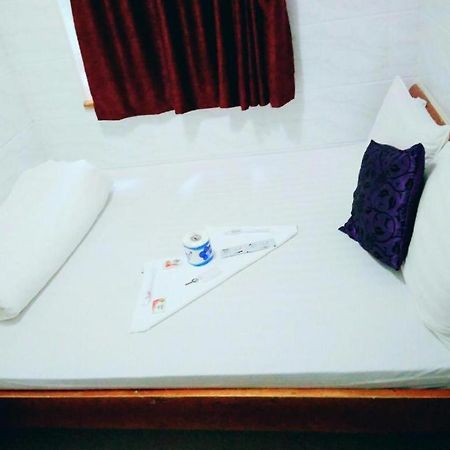 Philippine Manila Motel 8F Mirador Хонконг Екстериор снимка
