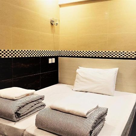 Philippine Manila Motel 8F Mirador Хонконг Екстериор снимка